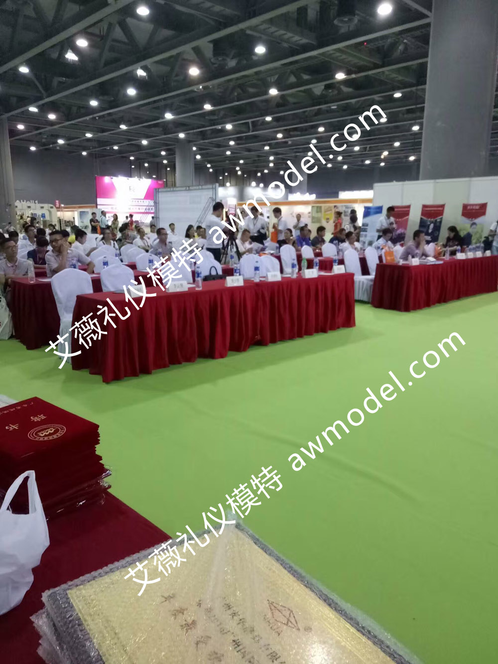 2016廣東省玻璃商會第三次會員代表大會暨玻璃創(chuàng)新發(fā)展論壇